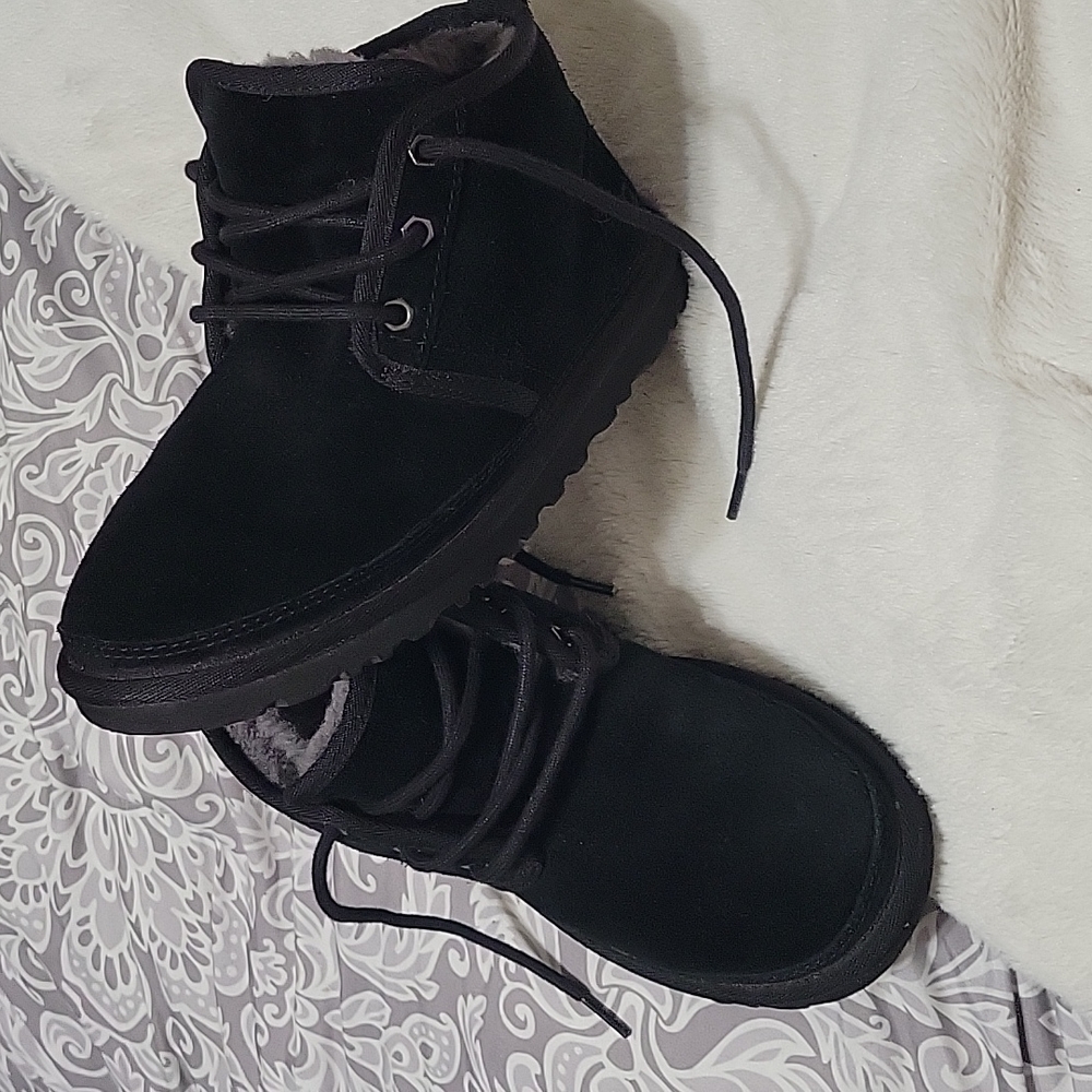Blacj Ugg Neumel